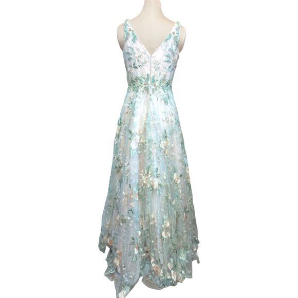 Mac Duggal Floral Embroidered Gown Size 4 NWT Beaded Mesh Formal Dress 79329 - Picture 8 of 11